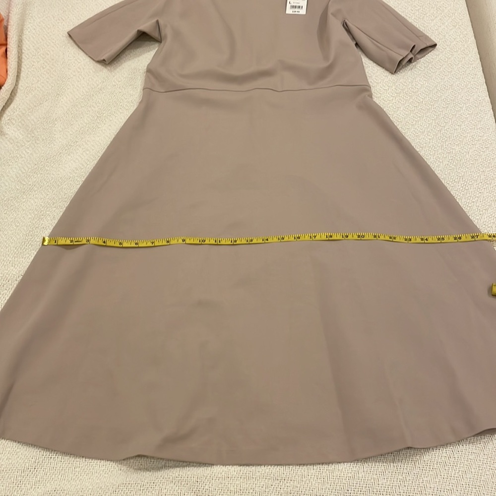 UNIQLO NWT ponte flare short sleeve dress large - Picture 10 of 10